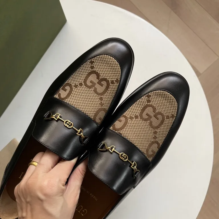 Gucci Shoe 